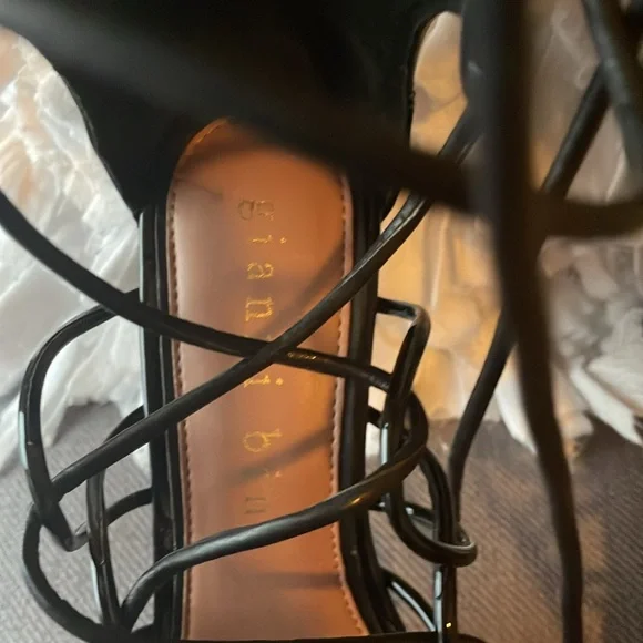 Gianni bini 4 inch heels - Picture 3 of 6